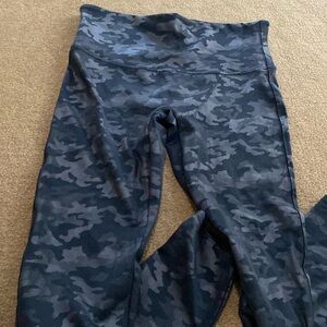 Spanx Matte Black  Leggings  Camouflage Pants Sz XL